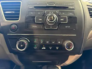 Honda Civic 2015 LX 4dr Sedan CVT