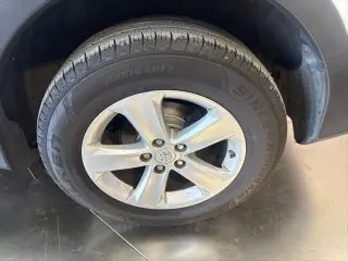 Toyota RAV4 2013 AWD XLE 4dr SUV