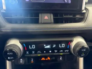 Toyota RAV4 Hybrid 2024 AWD SE 4dr SUV