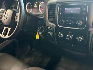 Ram 1500 2017 4x2 Tradesman 2dr Regular Cab 8 ft. LB Pickup