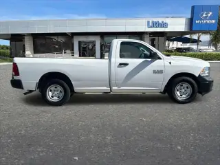 Ram 1500 2017 4x2 Tradesman 2dr Regular Cab 8 ft. LB Pickup