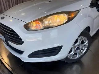 Ford Fiesta 2016 SE 4dr Hatchback
