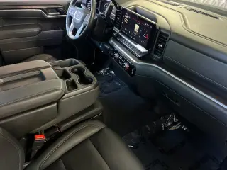 GMC Sierra 1500 2025 4x2 SLT 4dr Crew Cab 5.8 ft. SB