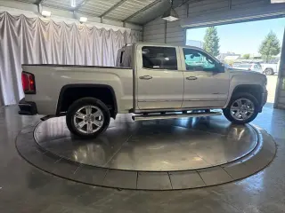 GMC Sierra 1500 2016 4x4 SLT 4dr Crew Cab 5.8 ft. SB