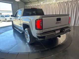 GMC Sierra 1500 2016 4x4 SLT 4dr Crew Cab 5.8 ft. SB