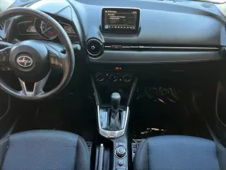 Scion iA 2016 4dr Sedan 6A