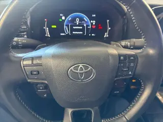 Toyota Camry 2025 SE 4dr Sedan