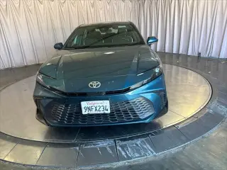 Toyota Camry 2025 SE 4dr Sedan