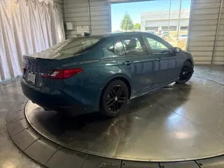 Toyota Camry 2025 SE 4dr Sedan