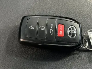 Toyota Camry 2025 LE 4dr Sedan