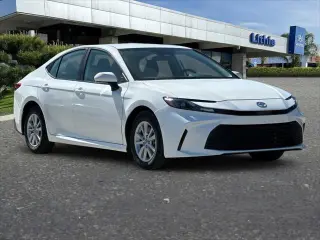Toyota Camry 2025 LE 4dr Sedan