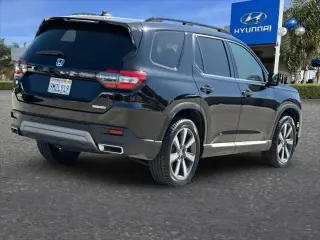 Honda Pilot 2024 AWD Touring 4dr SUV