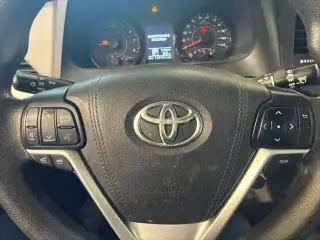 Toyota Sienna 2016 LE 7-Passenger Auto Access Seat 4dr Mini-Van