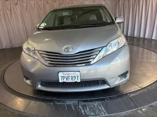 Toyota Sienna 2016 LE 7-Passenger Auto Access Seat 4dr Mini-Van