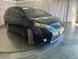 Toyota Sienna 2015 SE 8-Passenger 4dr Mini-Van