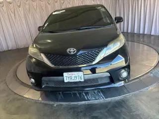 Toyota Sienna 2015 SE 8-Passenger 4dr Mini-Van
