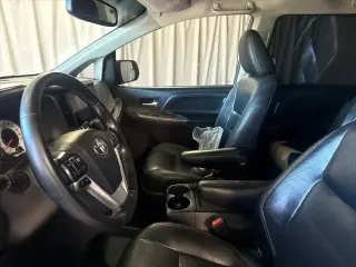 Toyota Sienna 2015 SE 8-Passenger 4dr Mini-Van