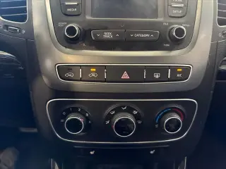 Kia Sorento 2015 AWD LX 4dr SUV