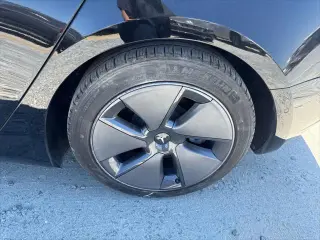 Tesla Model 3 2021 Standard Range Plus 4dr Sedan