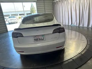 Tesla Model 3 2021 AWD Long Range 4dr Sedan