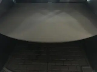 Tesla Model Y 2023 AWD Performance 4dr Crossover
