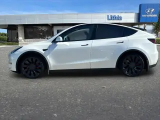 Tesla Model Y 2023 AWD Performance 4dr Crossover