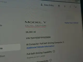 Tesla Model Y 2023 AWD Performance 4dr Crossover