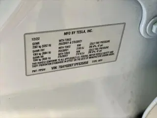 Tesla Model Y 2023 AWD Performance 4dr Crossover
