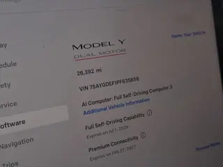 Tesla Model Y 2023 AWD Performance 4dr Crossover