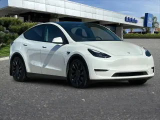 Tesla Model Y 2023 AWD Performance 4dr Crossover