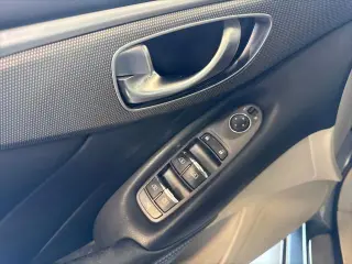 INFINITI Q50 2015 Premium 4dr Sedan