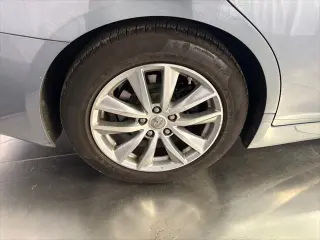 INFINITI Q50 2015 Premium 4dr Sedan