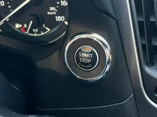 INFINITI Q60 2022 AWD 3.0T Luxe 2dr Coupe