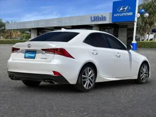 Lexus IS 300 2019 4dr Sedan