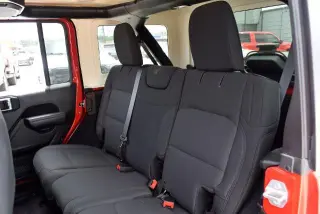 Jeep Wrangler Unlimited 2018 4x4 Sport 4dr SUV (midyear release)