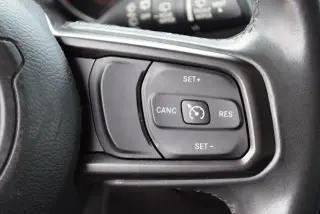 Jeep Wrangler Unlimited 2018 4x4 Sport 4dr SUV (midyear release)