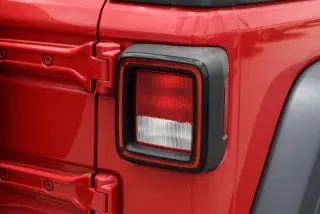 Jeep Wrangler Unlimited 2018 4x4 Sport 4dr SUV (midyear release)