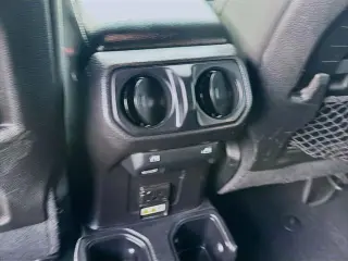 Jeep Wrangler Unlimited 2018 4x4 Rubicon 4dr SUV (midyear release)