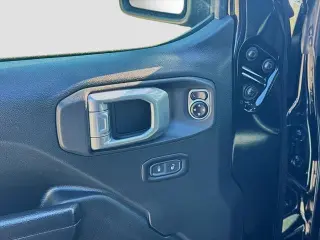 Jeep Wrangler 2025 4x4 Willys 4dr SUV