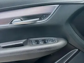 Cadillac XT5 2024 Luxury 4dr SUV