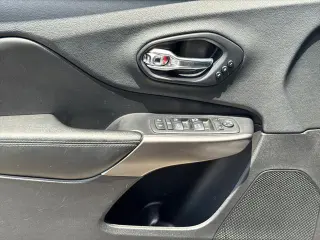 Jeep Cherokee 2019 4x4 Limited 4dr SUV