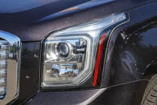 GMC Yukon XL 2017 4x4 Denali 4dr SUV