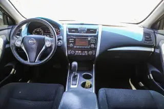 Nissan Altima 2015 2.5 SV 4dr Sedan