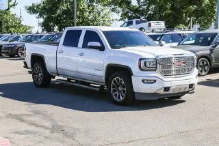GMC Sierra 1500 2017 4x4 Denali 4dr Crew Cab 5.8 ft. SB