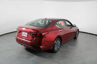 Nissan Altima 2023 AWD 2.5 SV 4dr Sedan
