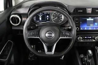 Nissan Versa 2025 SR 4dr Sedan