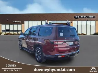 Jeep Wagoneer 2024 4x4 Series III 4dr SUV