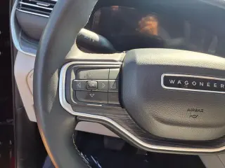 Jeep Wagoneer 2024 4x4 Series III 4dr SUV