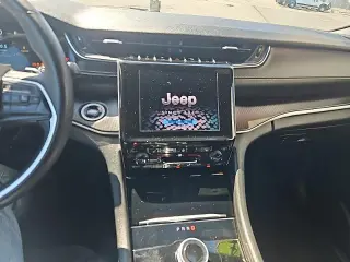 Jeep Grand Cherokee 2024 4x4 Laredo 4dr SUV