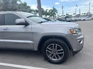 Jeep Grand Cherokee 2020 4x2 Laredo 4dr SUV